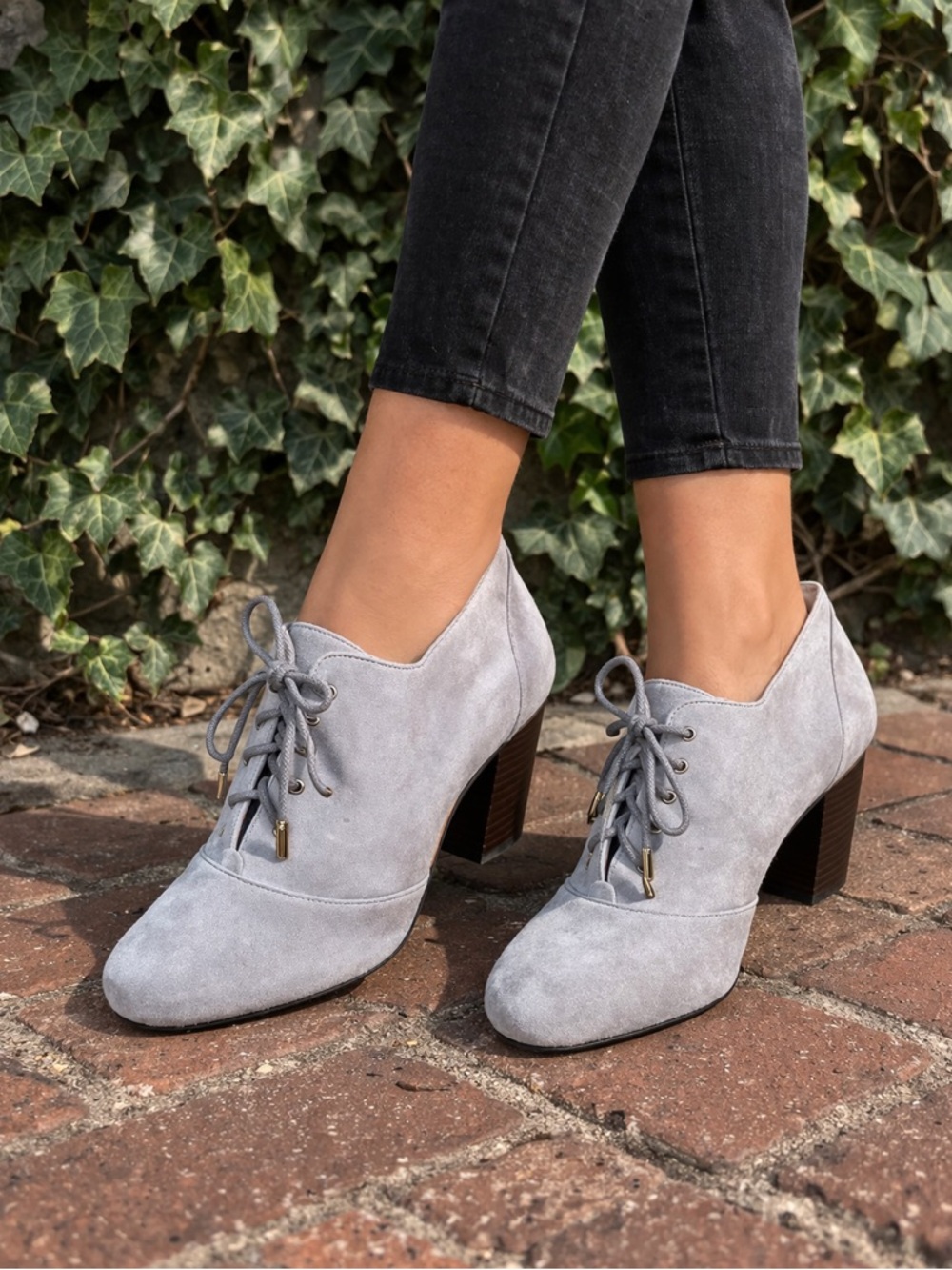 LANDS' END Gray Suede Lace-Up Oxfords, 7B